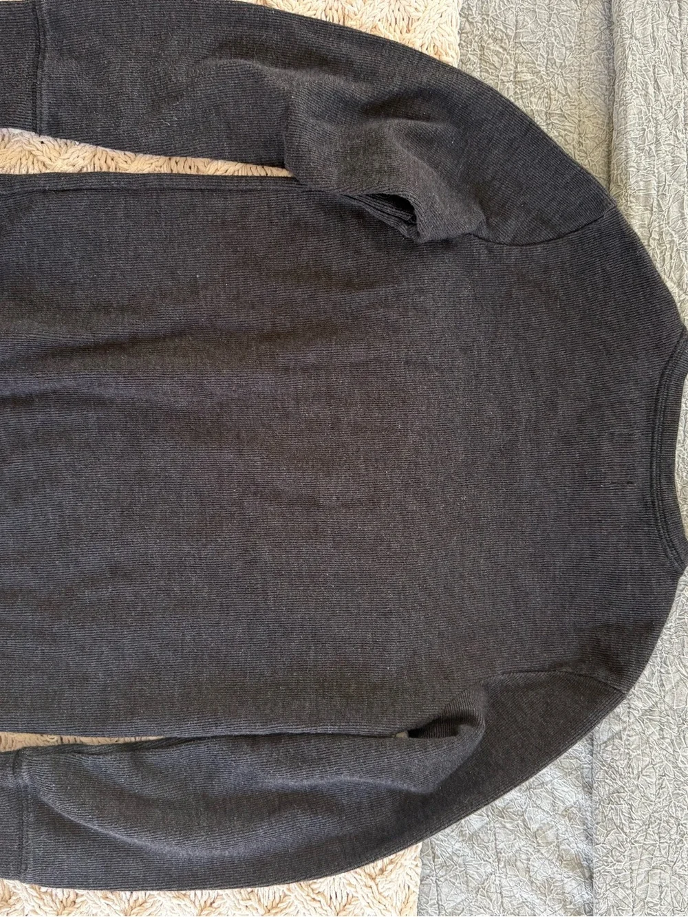 Old Navy Boys V-Neck Sweater Size 10/12 – Charcoal Gray